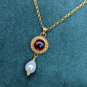 Garnet and pearl drop pendant