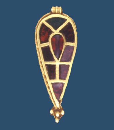 Anglo-Saxon 5th century Pear drop pendant - Image 2